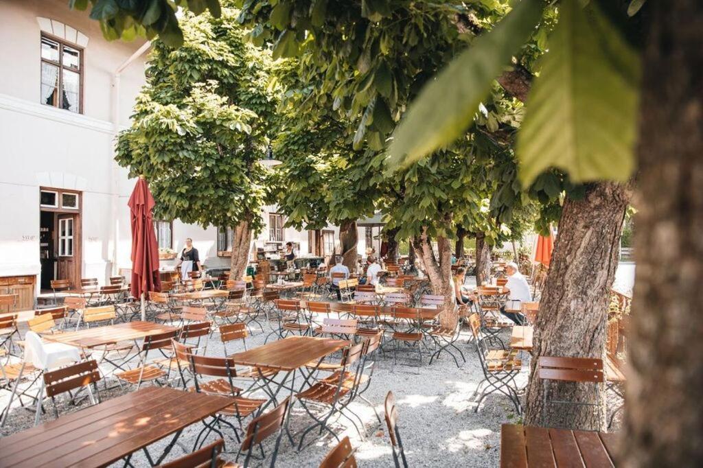 Gasthof und Hotel Hirzinger Riedering Exterior foto