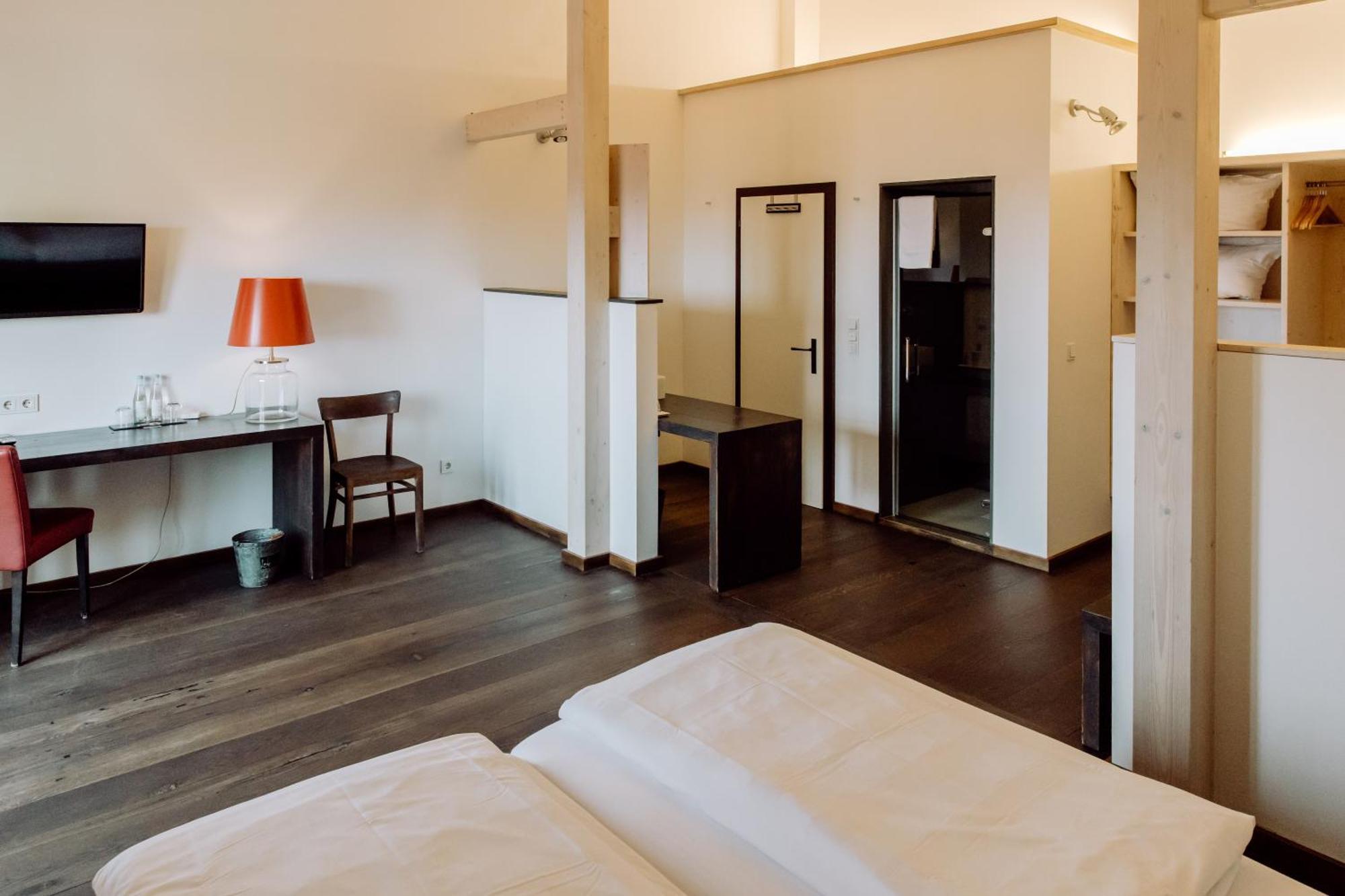 Gasthof und Hotel Hirzinger Riedering Exterior foto